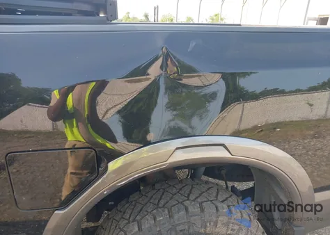 2017 Nissan Titan Xd Pro-4X Diesel z USA, uszkodzony, nr VIN 1N6BA1F49HN550914